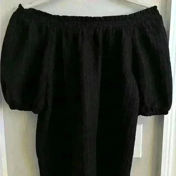 LOFT Textured Black Off the Shoulder - Picture 2 of 4